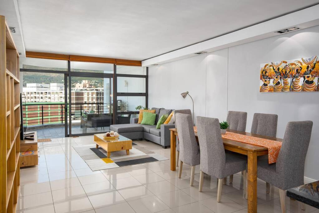 8th Floor - Table Mountain Views & Secure