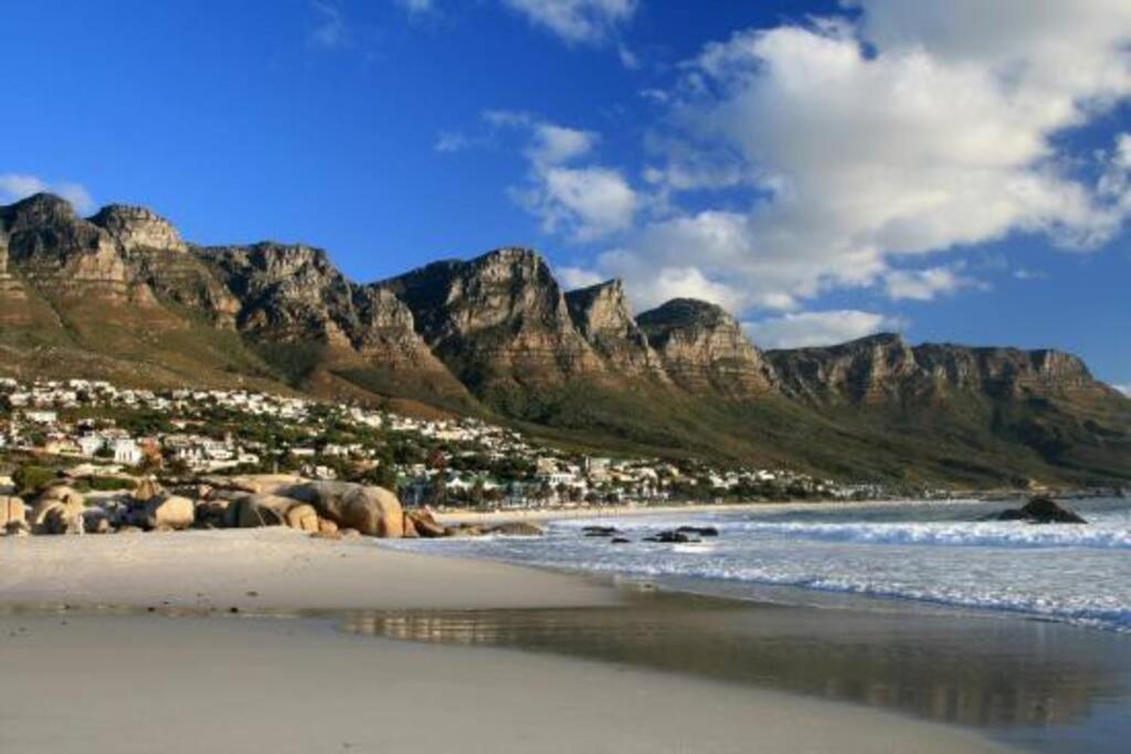 8th Floor - Table Mountain Views & Secure * Cape Town